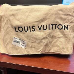 3100$ with wallet and strap